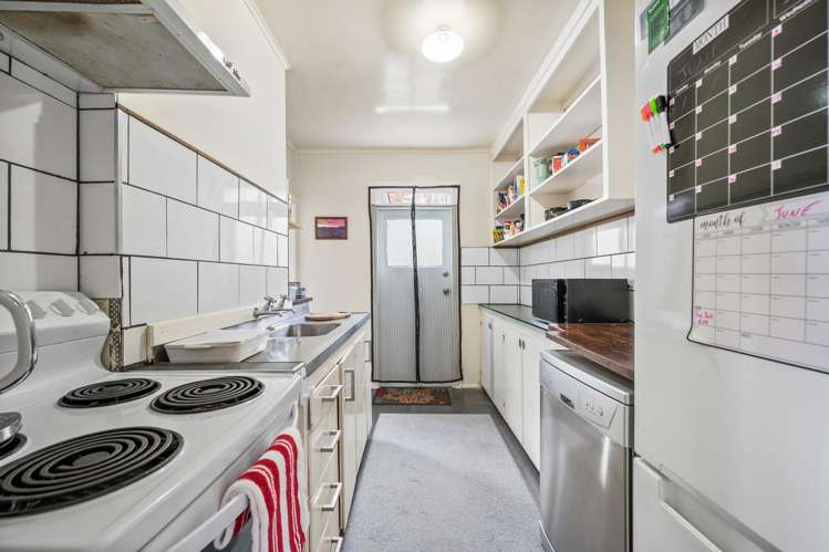 48 Burgess Road Johnsonville_13