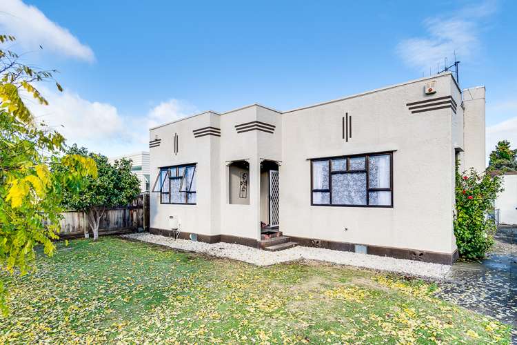 415 Massey Street Akina_11