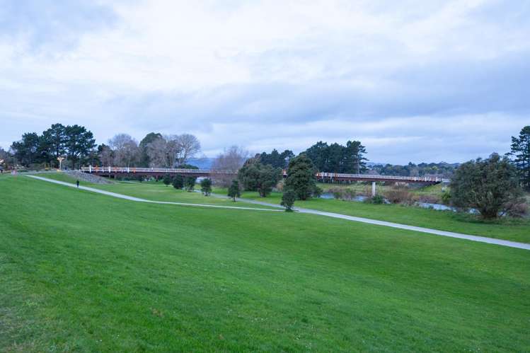 107 Dittmer Drive West End_23