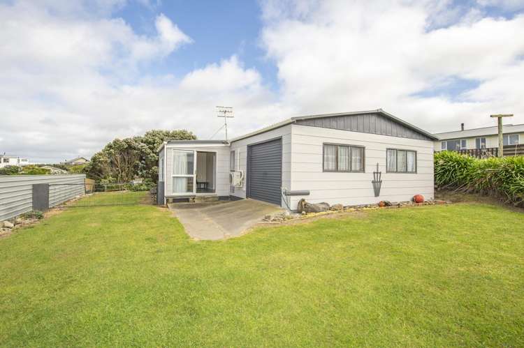 7 Waiinu Beach Road Waiinu Beach_0