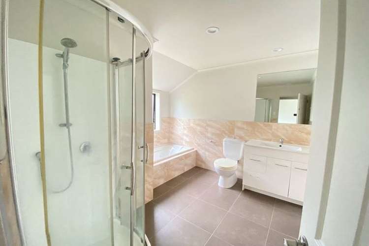 2/2 Swan Hill Drive Glen Eden_8