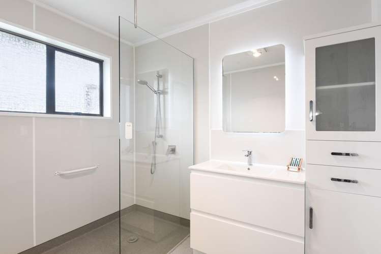 32B Seddon Street Glenholme_9