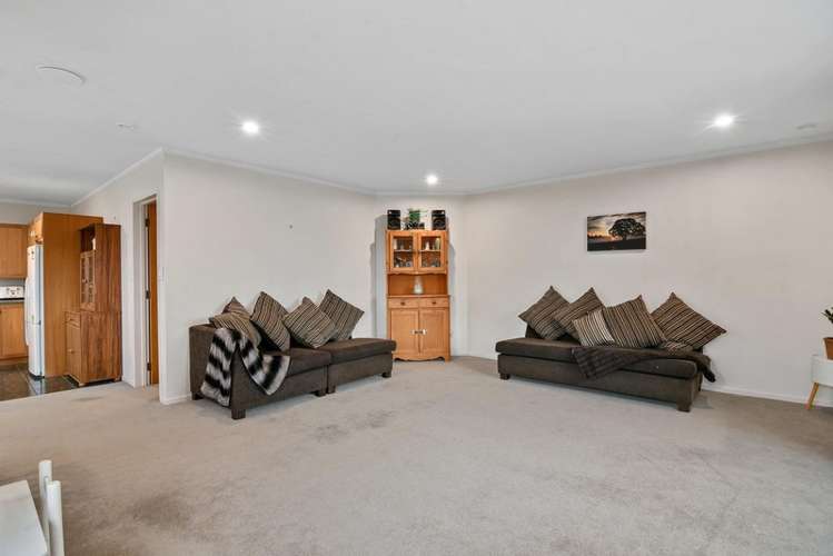 12 Mary Ann Muller Crescent Stoke_10