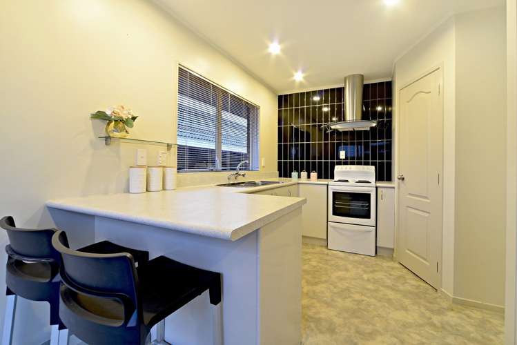 2/12 Alexander Street Papakura_4