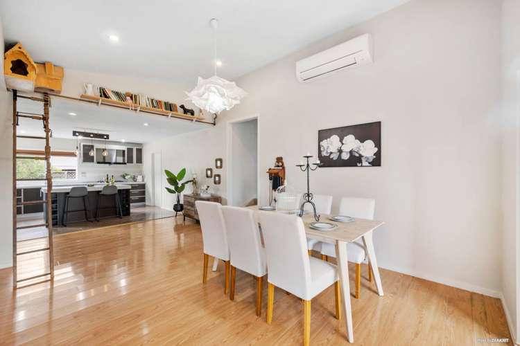 10 Phillip Parade Forrest Hill_5