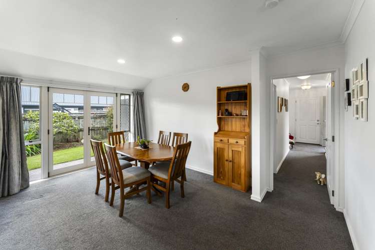 8 Heritage Crescent Richmond_5