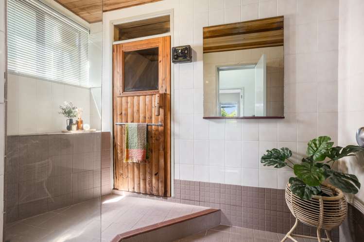 86 Tweed Road Papakowhai_18