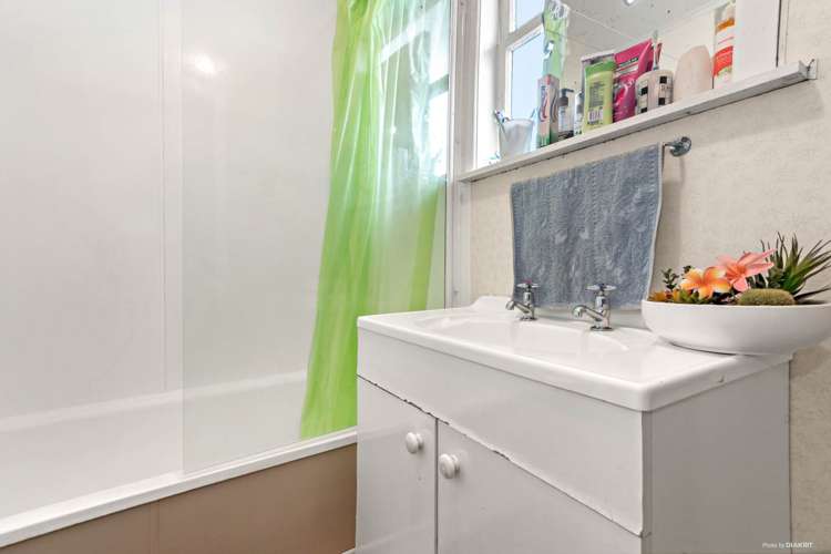 147 Clevedon Road Papakura_8