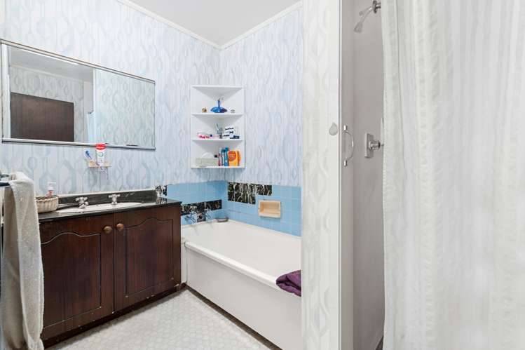 2/27 Galloway Crescent Farm Cove_14