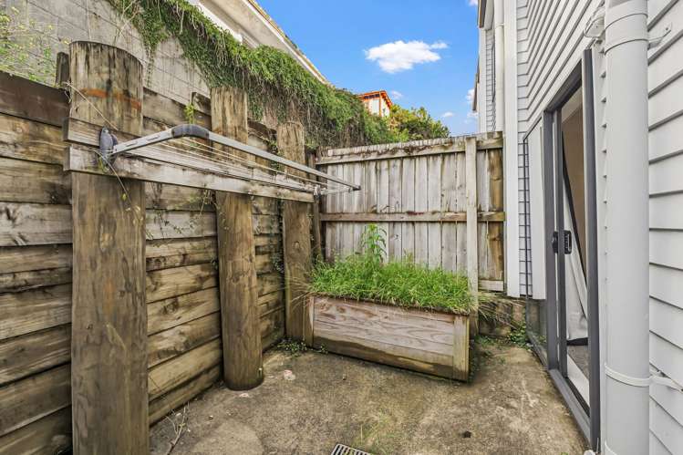 10/11 Gordon Place Newtown_20
