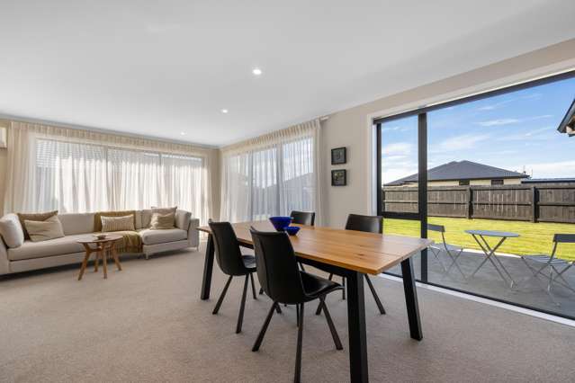 28 Rose Manor Drive Springlands_4