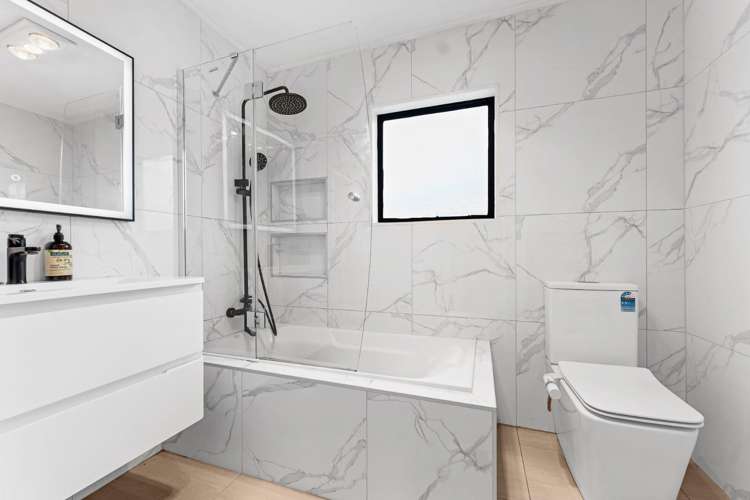 1/34A Helena Street Massey_13