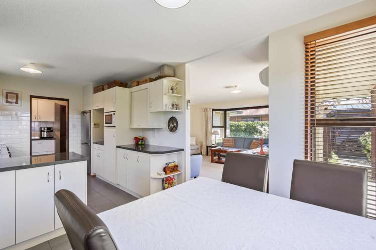 300 Kingsbury Avenue_5