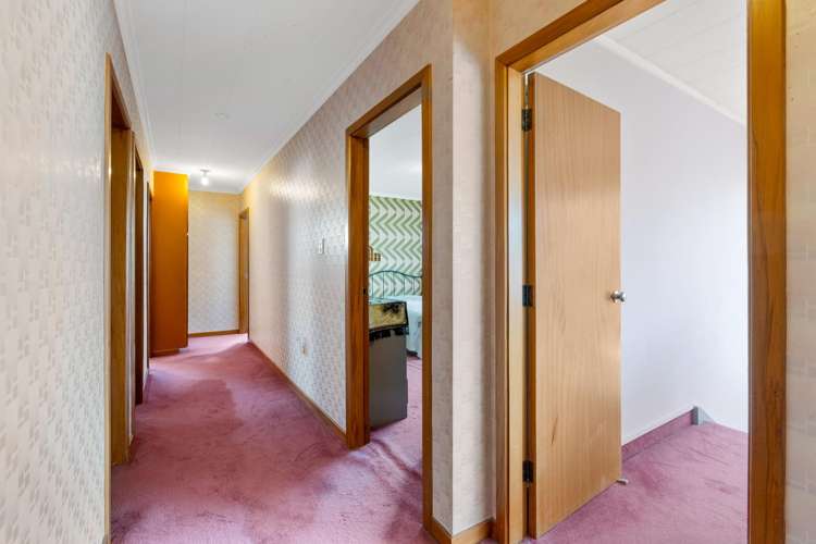 97 Easther Crescent Kew_17