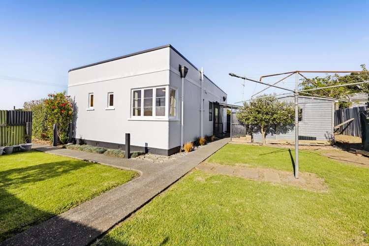 32 Leicester Street Patea_7