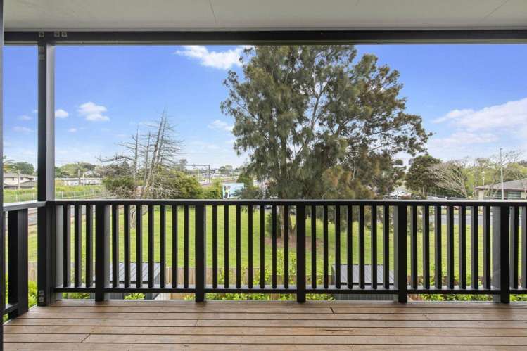 11/90 Swaffield Road Papatoetoe_7