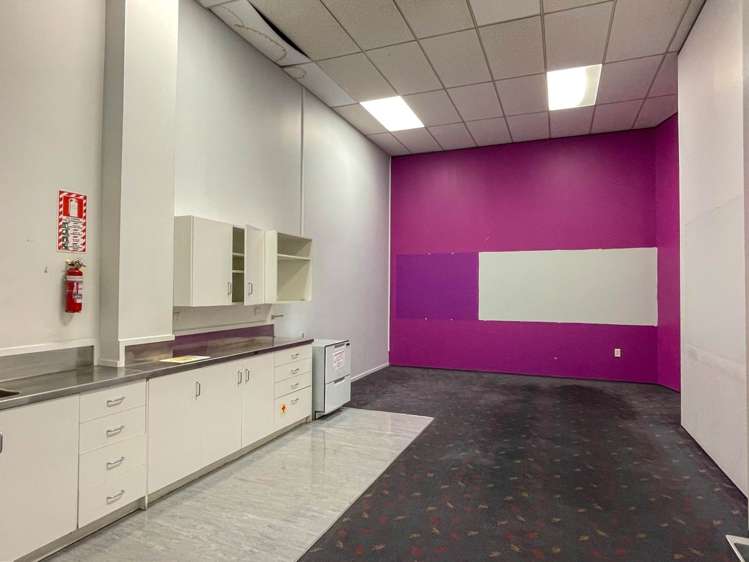 10-16 King Street Otahuhu_9