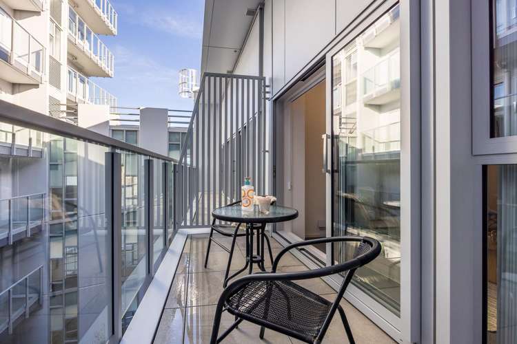 3J/14 Upper Queen Street Auckland Central_12