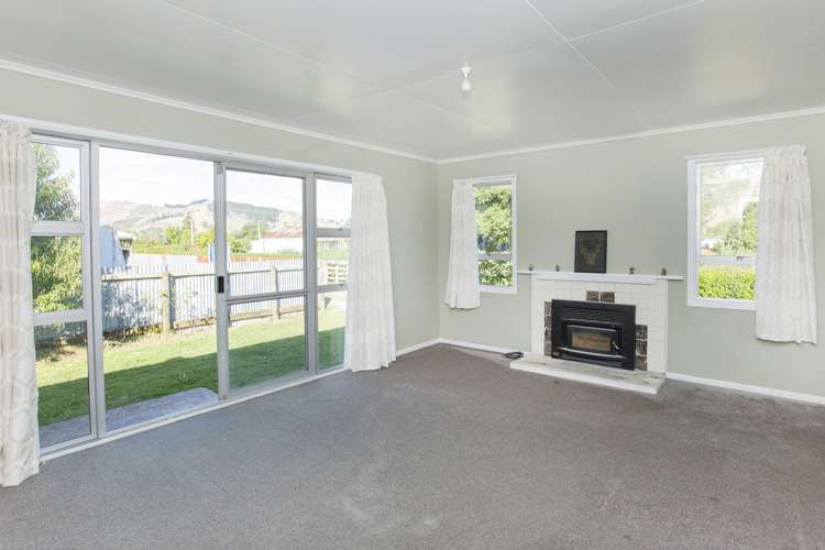 18 Library Road Te Karaka_1