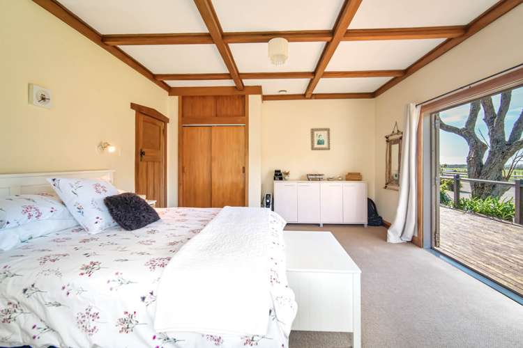 587 Inland North Road Onaero_11