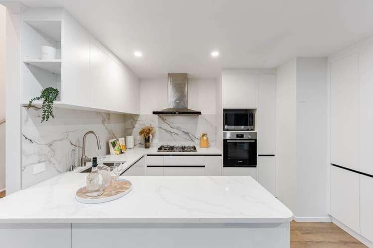 124 Kyle Road Greenhithe_8