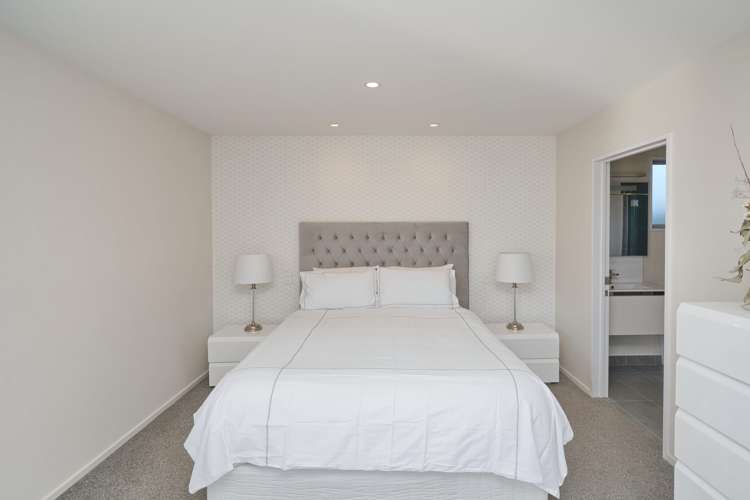 37 Russ Drive Lincoln_11