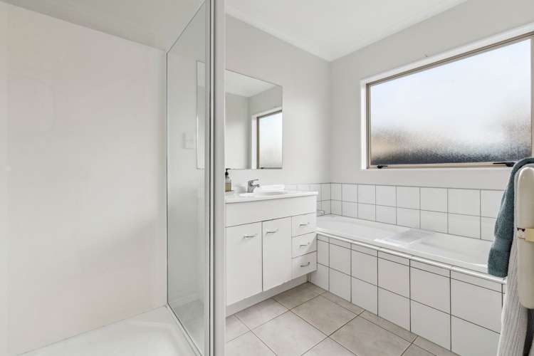 58 Aspiring Avenue Flat Bush_14