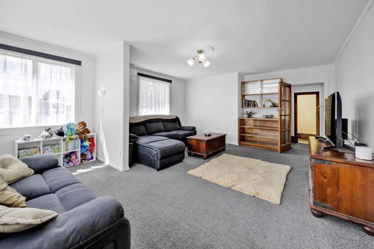 2 Acourt Street Hawera_8