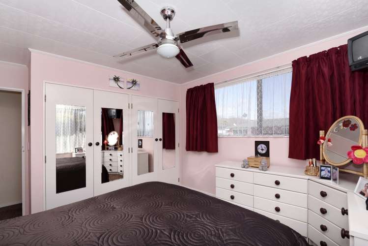 34 Aldinga Avenue Stoke_14