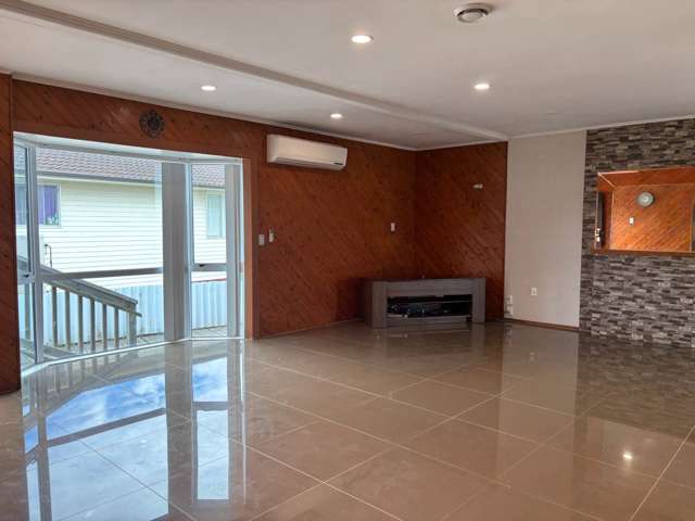 64 Edgewater Drive Pakuranga_4