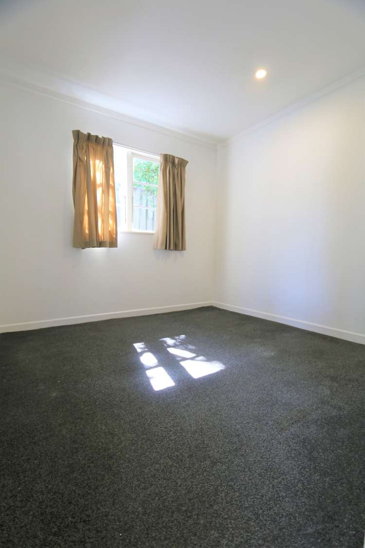 338 Glengarry Road Glen Eden_11