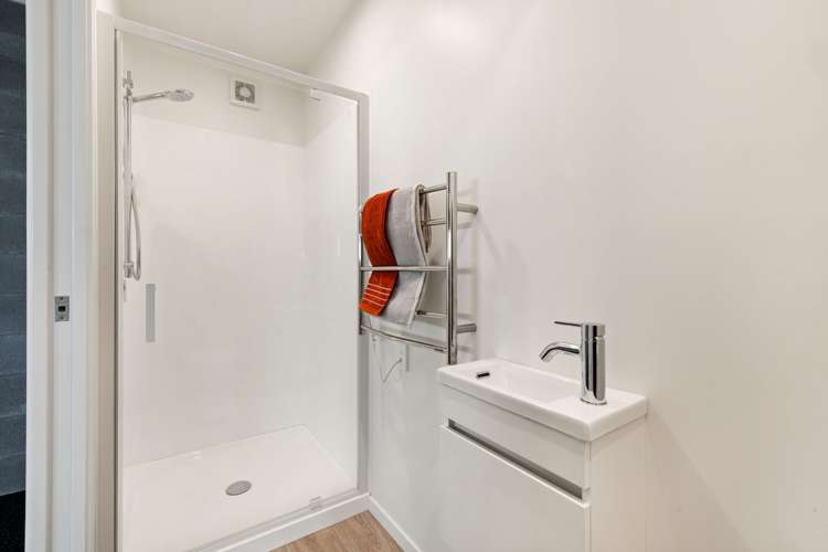 4/3 Huia Avenue Forest Lake_14