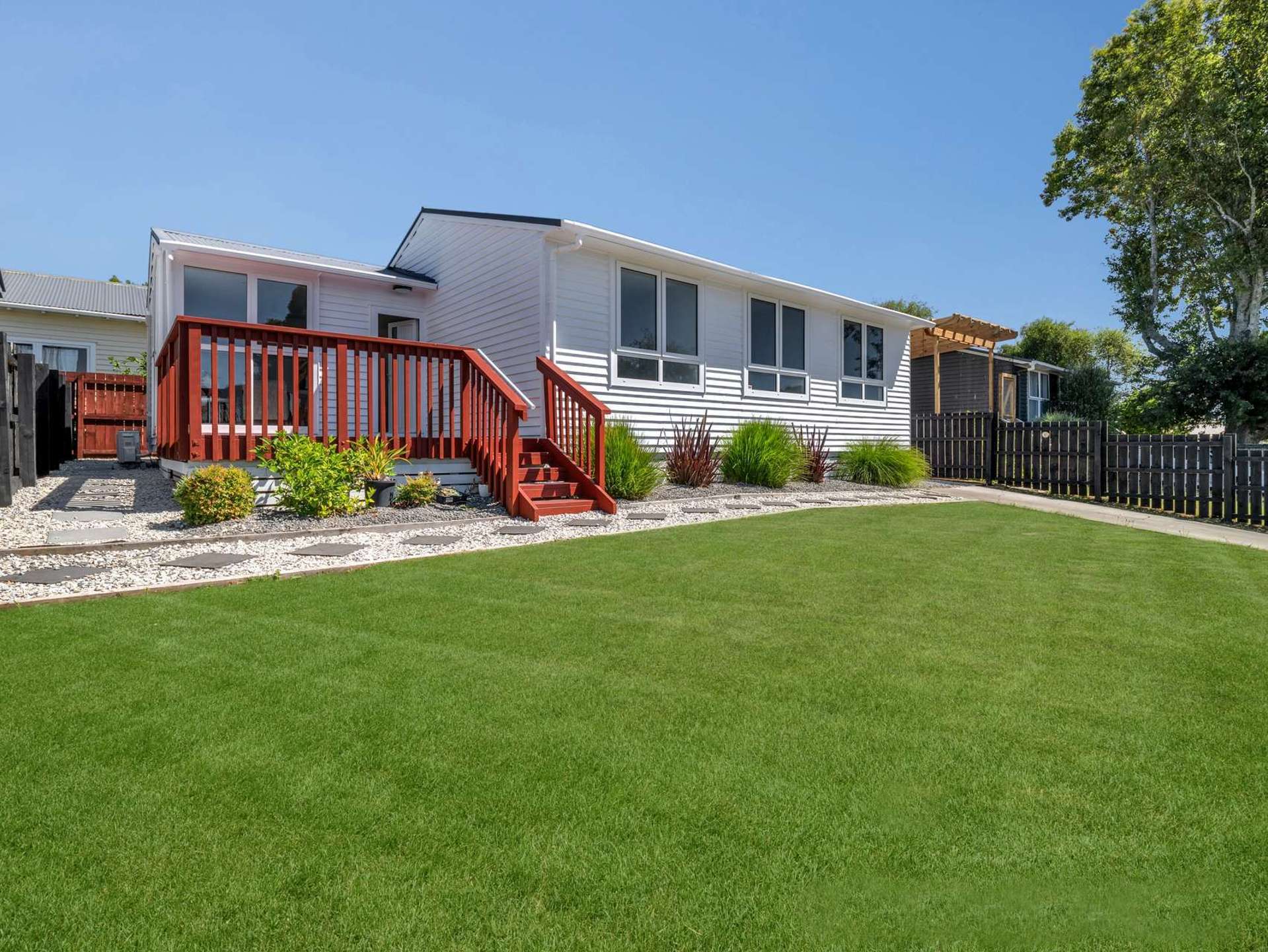 1b Glynnbrooke Street Te Atatu South_0