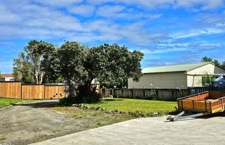 10 Waianga Place Omapere_11