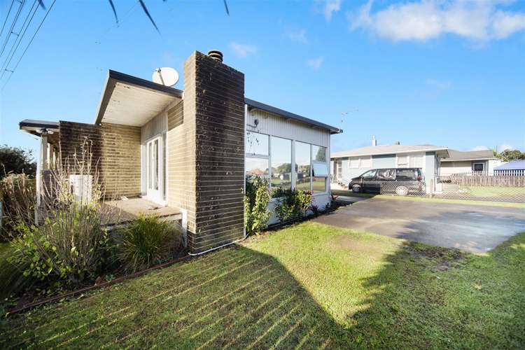 304 Massey Road Mangere East_16