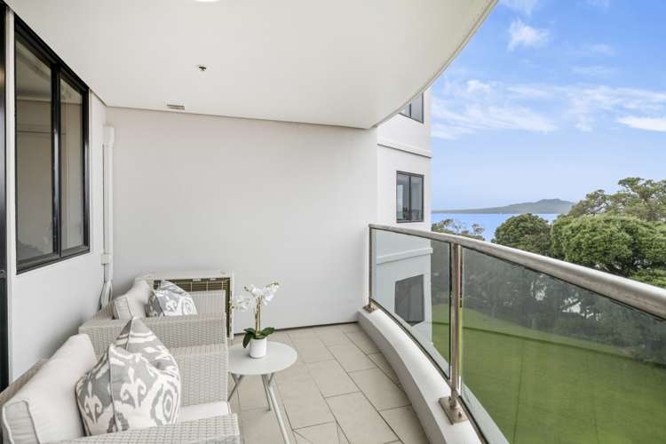 5d/173 Hurstmere Road Takapuna_10