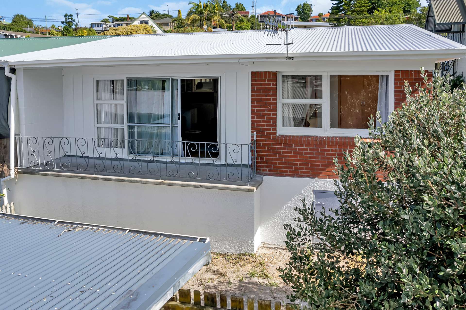 2/22 Raewyn Street Morningside_0