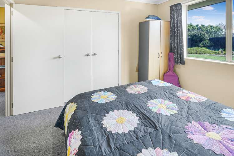 20 Newfield Drive Fairview Downs_16