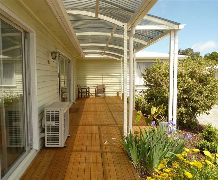 21 West Crescent Te Puru_19