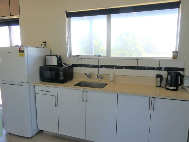 58b Domett Esplanade Cobden_13