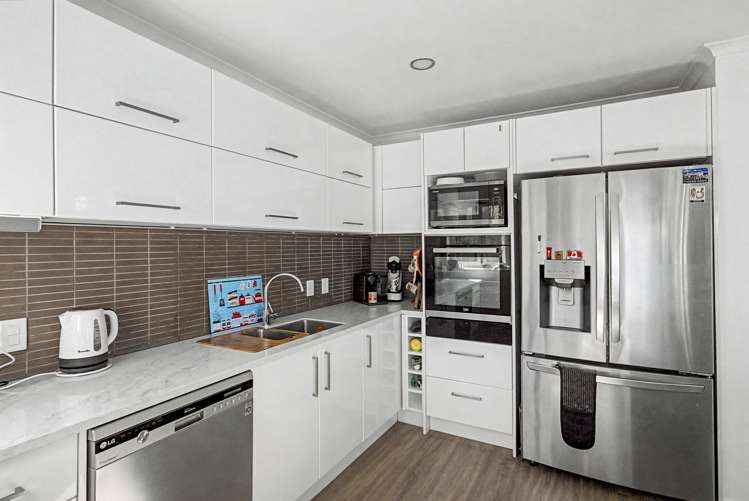 127 Milne Drive Paraparaumu_5