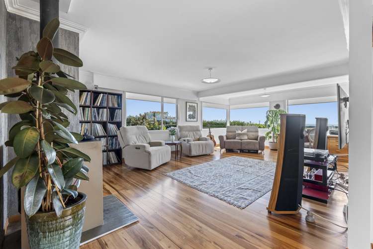 255 Kaihihi Road Okato_10