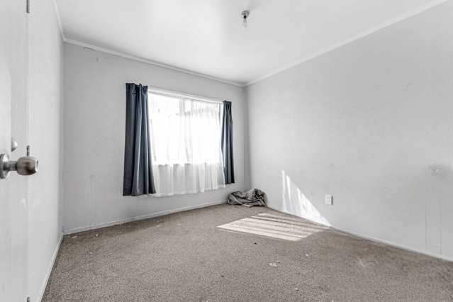 Flat 2/6 Trounson Avenue Clendon Park_3