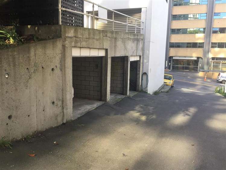 garage bottom right/179 The Terrace 1372_3