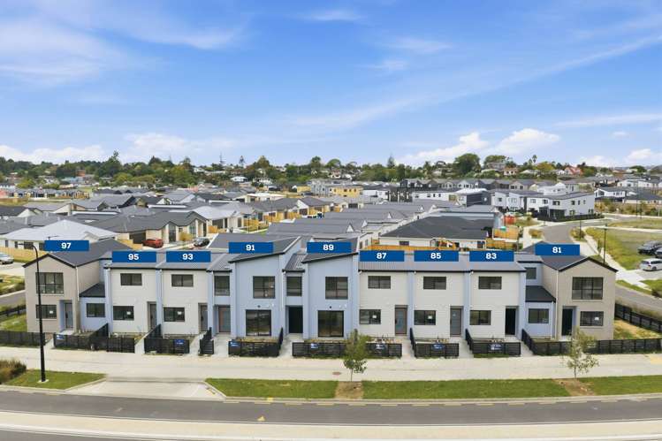 Unit 8/83 Otuwairoa Esplanade Papakura_22