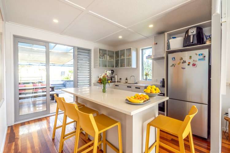 10 Ocean Road Surfdale_8