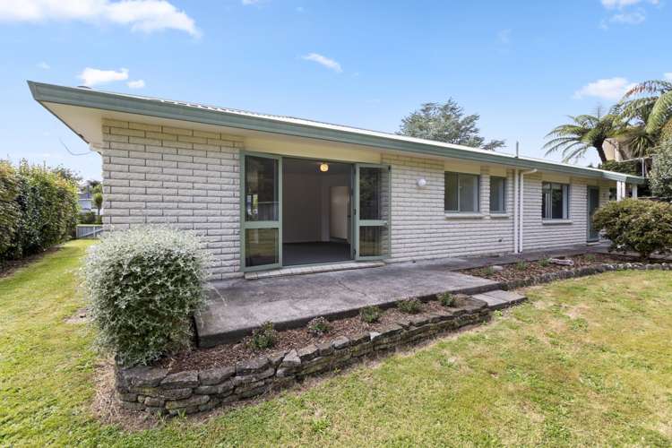 16 Hickford Place Okato_5