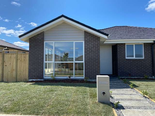 Easy Living - 4 bedrooms, 2 Bathrooms