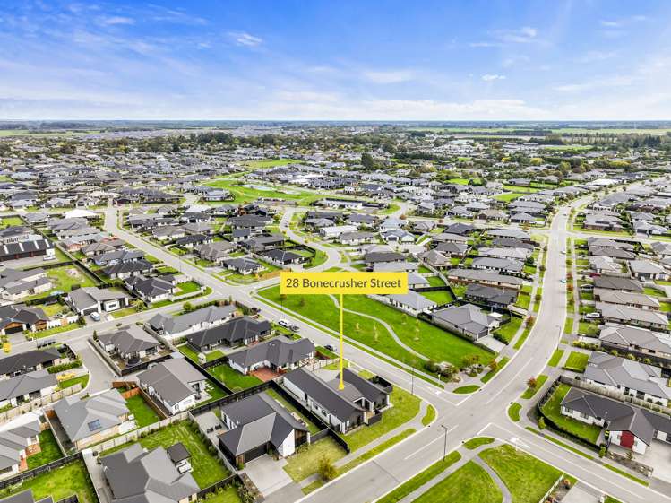 28 Bonecrusher Street Lincoln_18