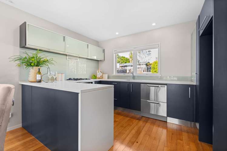 29 Kauri Glen Road Northcote_12